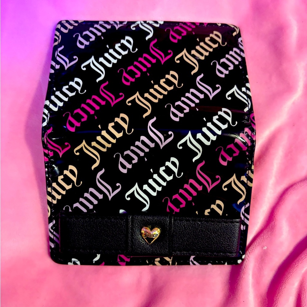 Juicy couture wallet